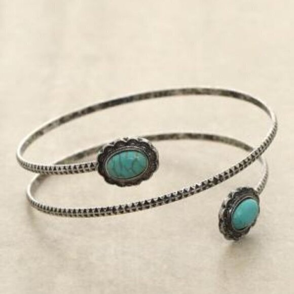 Rustic Western Faux Turquoise Stone Silver Coil Armband Bracelet NWT - Picture 1 of 2